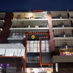 Itsy Hotels Kashi Grand, Bhu